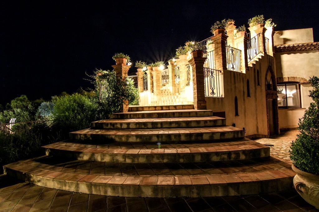 Le Colline Del Gelso-Masseria Mazzei Rossano Exterior foto