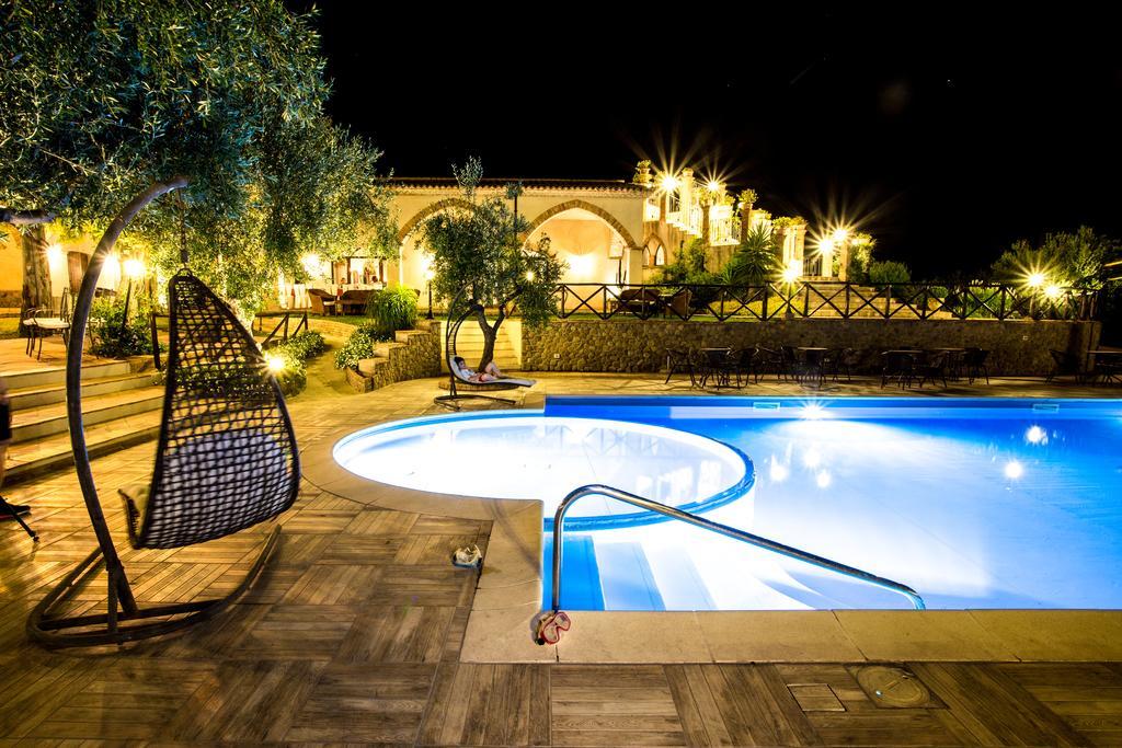 Le Colline Del Gelso-Masseria Mazzei Rossano Exterior foto