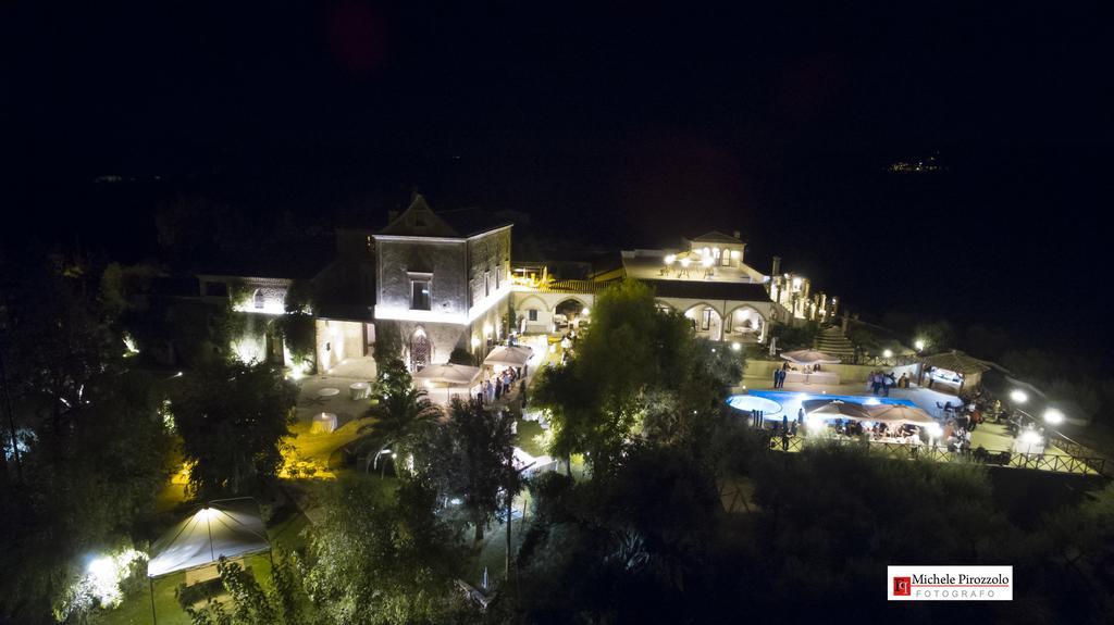 Gasthaus Le Colline Del Gelso-Masseria Mazzei Rossano Exterior foto